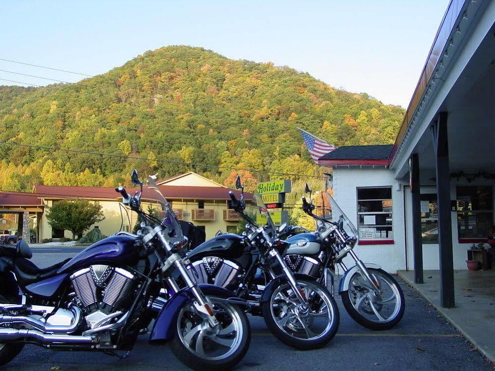 A Holiday Motel - Maggie Valley Exterior photo