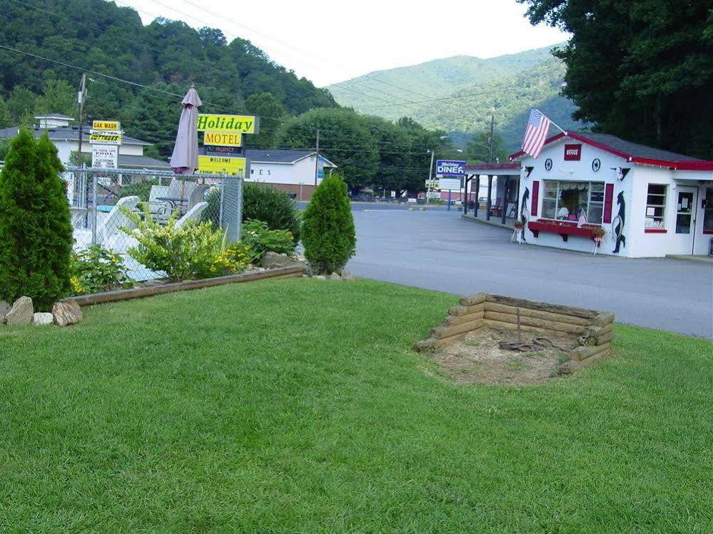 A Holiday Motel - Maggie Valley Exterior photo